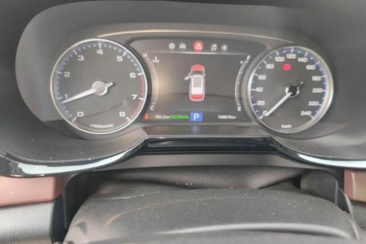 Used GAC Trumpchi GS8 2017 320T Two-Wheel Drive Luxury Smart Connectivity Version (7 Seats) Odometer Close Up