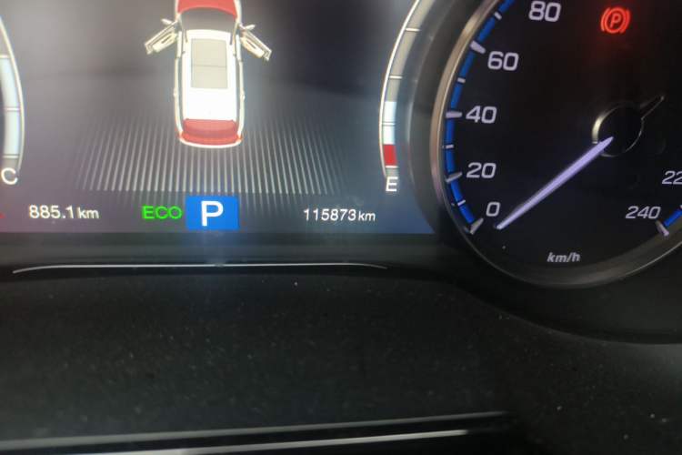 Used GAC Trumpchi GS8 2017 320T Two-Wheel Drive Luxury Smart Connectivity Version (7 Seats) Odometer Close Up