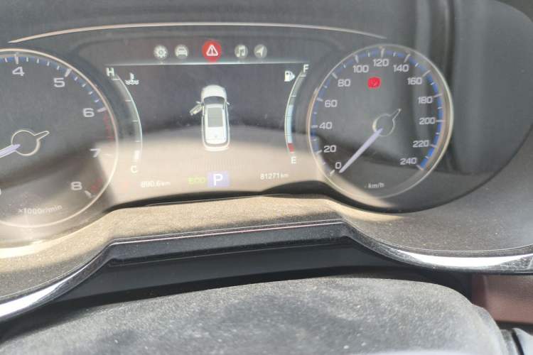 Used GAC Trumpchi GS8 2017 320T Two-Wheel Drive Luxury Smart Connectivity Version (7 Seats) Odometer Close Up