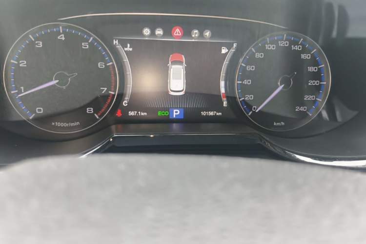 Used GAC Trumpchi GS8 2017 320T Two-Wheel Drive Luxury Smart Connectivity Version (7 Seats) Odometer Close Up