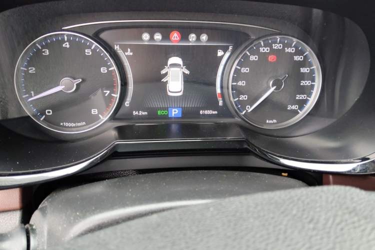 Used GAC Trumpchi GS8 2017 320T Two-Wheel Drive Luxury Smart Connectivity Version (7 Seats) Odometer Close Up