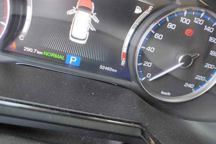 Used GAC Trumpchi GS8 2017 320T Two-Wheel Drive Luxury Smart Connectivity Version (7 Seats) Odometer Close Up