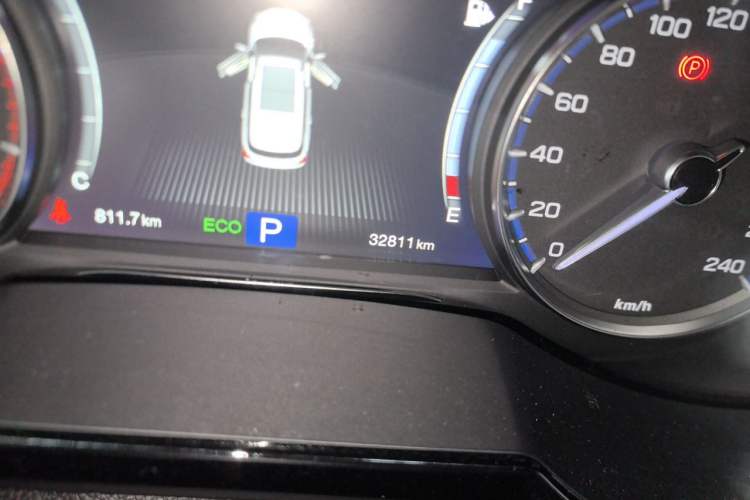 Used GAC Trumpchi GS8 2017 320T Four-Wheel Drive Luxury Smart Connectivity Version (7 Seats) Odometer Close Up