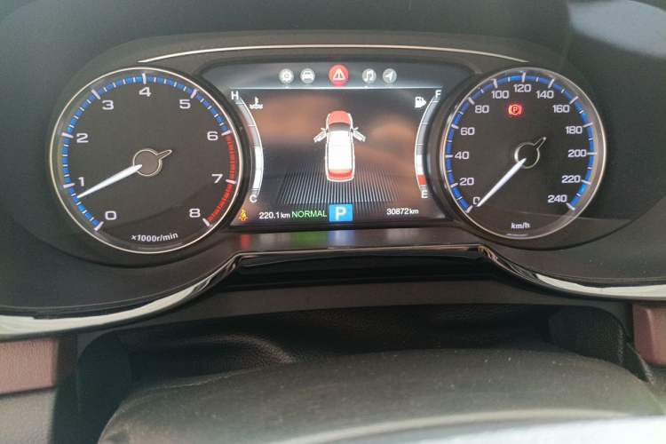 Used GAC Trumpchi GS8 2017 320T Two-Wheel Drive Luxury Smart Connectivity Version (7 Seats) Odometer Close Up