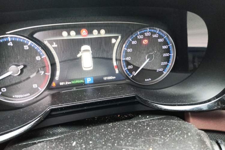 Used GAC Trumpchi GS8 2017 320T Two-Wheel Drive Luxury Smart Connectivity Version (7 Seats) Odometer Close Up