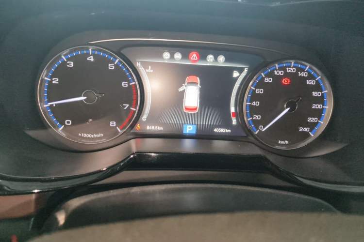 Used GAC Trumpchi GS8 2017 320T Two-Wheel Drive Luxury Smart Connectivity Version (7 Seats) Odometer Close Up