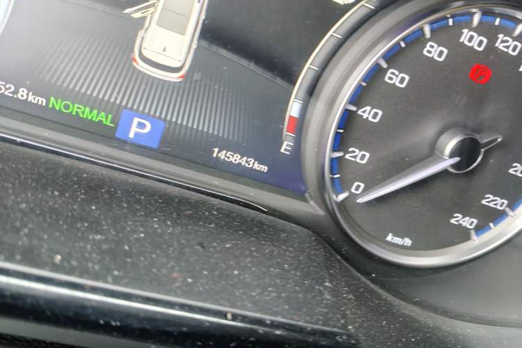 Used GAC Trumpchi GS8 2017 320T Two-Wheel Drive Luxury Smart Connectivity Version (7 Seats) Odometer Close Up