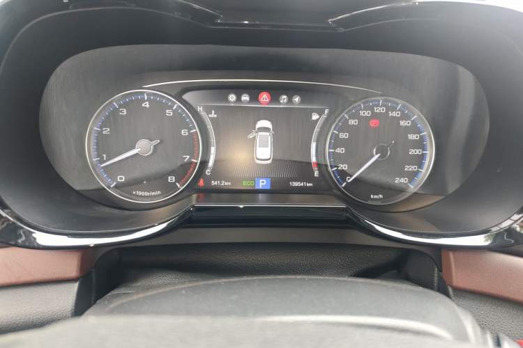 Used GAC Trumpchi GS8 2017 320T Two-Wheel Drive Luxury Smart Connectivity Version (7 Seats) Odometer Close Up