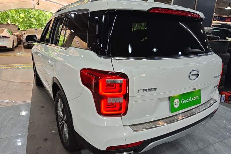 Used GAC Trumpchi GS8 2017 320T Two-Wheel Drive Luxury Smart Connectivity Version (7 Seats) Rear Left 45 Deg