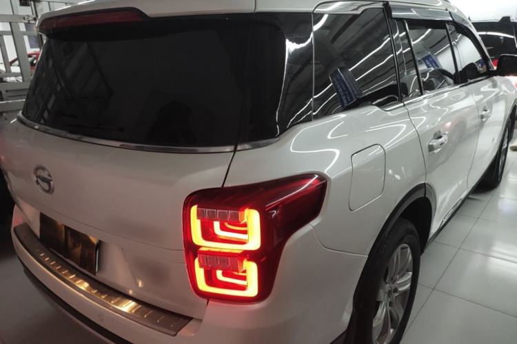 Used GAC Trumpchi GS8 2017 320T Two-Wheel Drive Luxury Edition (7 Seats) Rear Right 45 Deg