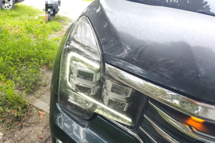 Used GAC Trumpchi GS8 2017 320T Two-Wheel Drive Luxury Smart Connectivity Version (7 Seats) Right Front Headlight