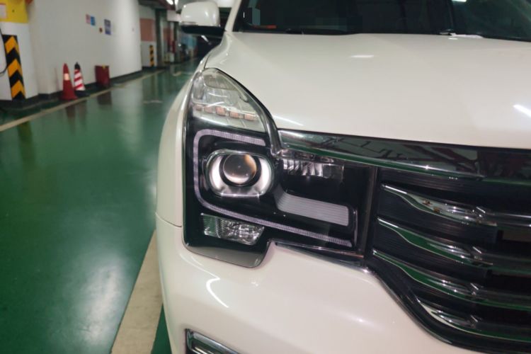 Used GAC Trumpchi GS8 2017 320T Two-Wheel Drive Luxury Edition (7 Seats) Right Front Headlight