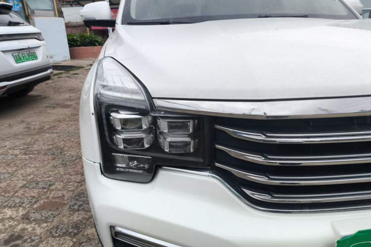 Used GAC Trumpchi GS8 2017 320T Two-Wheel Drive Luxury Smart Connectivity Version (7 Seats) Right Front Headlight