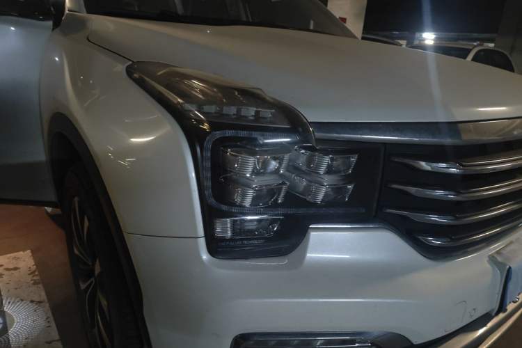 Used GAC Trumpchi GS8 2017 320T Two-Wheel Drive Luxury Smart Connectivity Version (7 Seats) Right Front Headlight