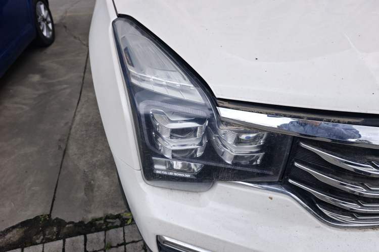 Used GAC Trumpchi GS8 2017 320T Two-Wheel Drive Luxury Smart Connectivity Version (7 Seats) Right Front Headlight