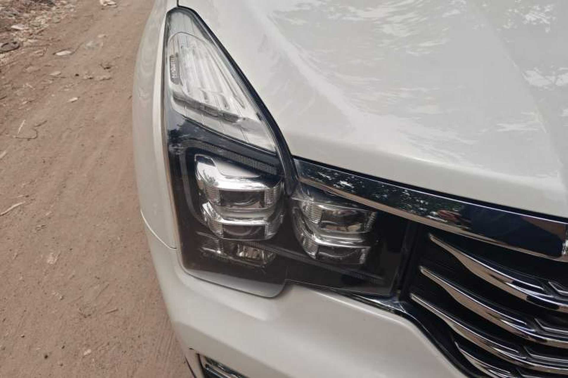 Used GAC Trumpchi GS8 2017 320T Two-Wheel Drive Luxury Smart Connectivity Version (7 Seats) Right Front Headlight