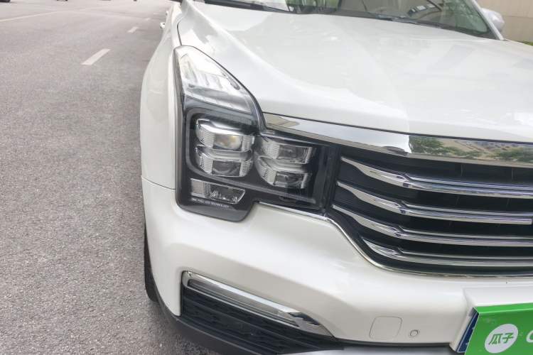 Used GAC Trumpchi GS8 2017 320T Two-Wheel Drive Luxury Smart Connectivity Version (7 Seats) Right Front Headlight