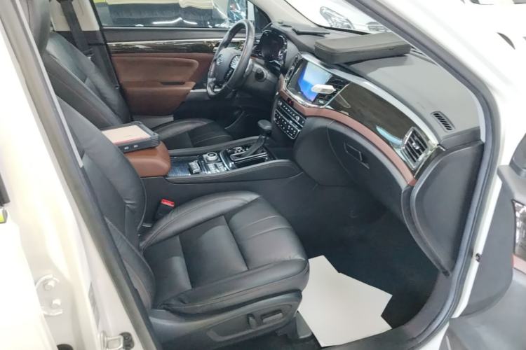 Used GAC Trumpchi GS8 2017 320T Four-Wheel Drive Luxury Smart Connectivity Version (7 Seats) Right Front Seat
