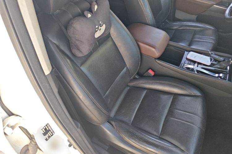 Used GAC Trumpchi GS8 2017 320T Two-Wheel Drive Luxury Smart Connectivity Version (7 Seats) Right Front Seat