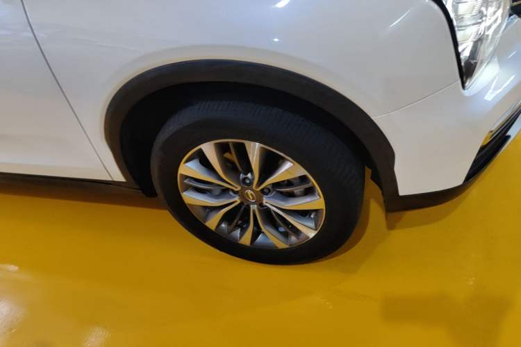 Used GAC Trumpchi GS8 2017 320T Two-Wheel Drive Luxury Edition (7 Seats) Right Front Wheel Hub