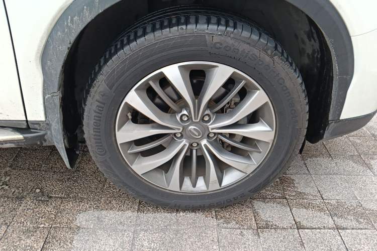 Used GAC Trumpchi GS8 2017 320T Two-Wheel Drive Luxury Smart Connectivity Version (7 Seats) Right Front Wheel Hub