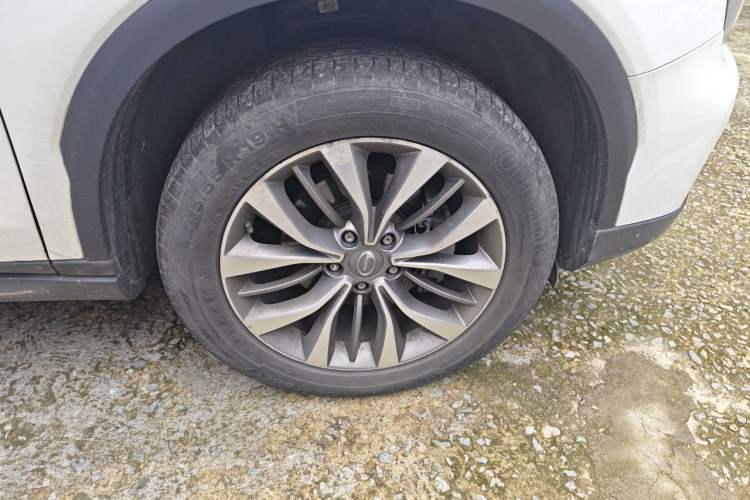 Used GAC Trumpchi GS8 2017 320T Four-Wheel Drive Luxury Smart Connectivity Version (7 Seats) Right Front Wheel Hub