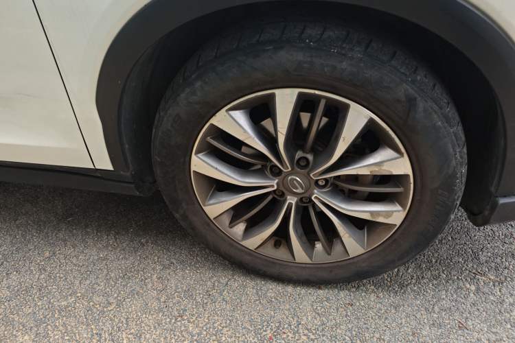 Used GAC Trumpchi GS8 2017 320T Four-Wheel Drive Supreme Edition (7-seater) Right Front Wheel Hub