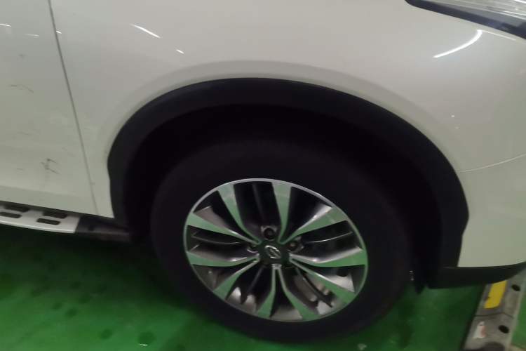 Used GAC Trumpchi GS8 2017 320T Two-Wheel Drive Prestige Version (7 Seats) Right Front Wheel Hub