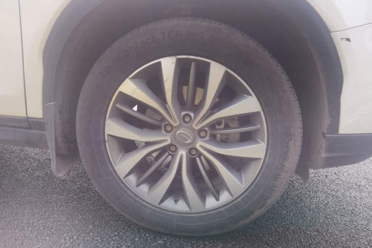 Used GAC Trumpchi GS8 2017 320T Two-Wheel Drive Luxury Smart Connectivity Version (7 Seats) Right Front Wheel Hub