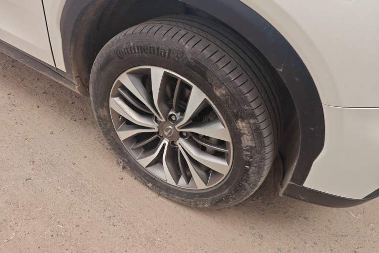Used GAC Trumpchi GS8 2017 320T Two-Wheel Drive Luxury Smart Connectivity Version (7 Seats) Right Front Wheel Hub