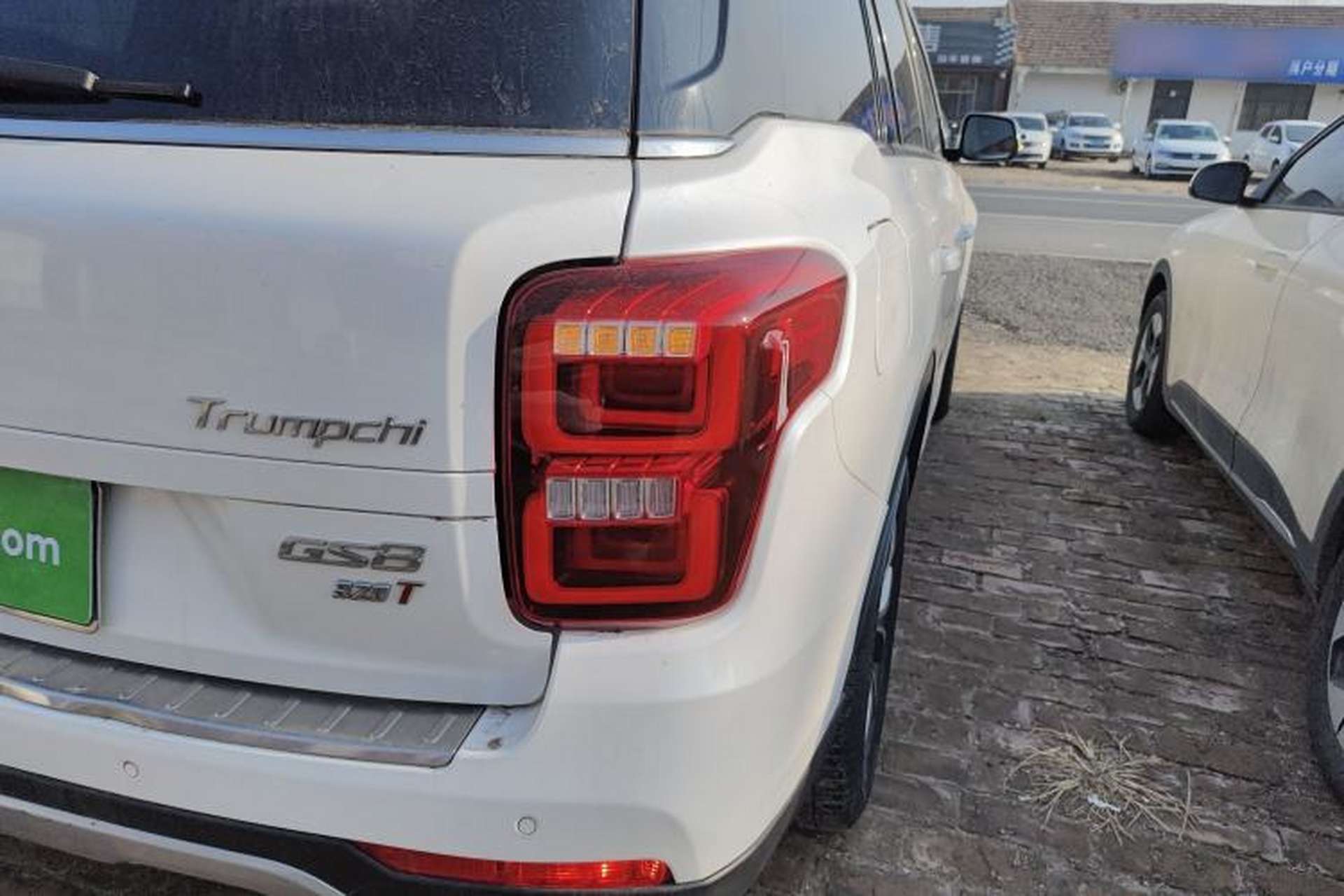 Used GAC Trumpchi GS8 2017 320T Two-Wheel Drive Luxury Smart Connectivity Version (7 Seats) Right Rear Taillight