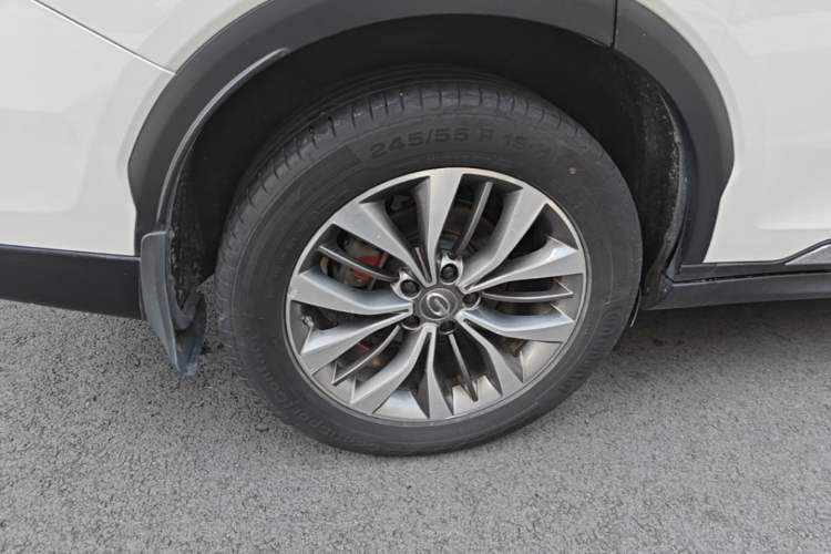 Used GAC Trumpchi GS8 2017 320T Two-Wheel Drive Luxury Smart Connectivity Version (7 Seats) Right Rear Wheel Hub