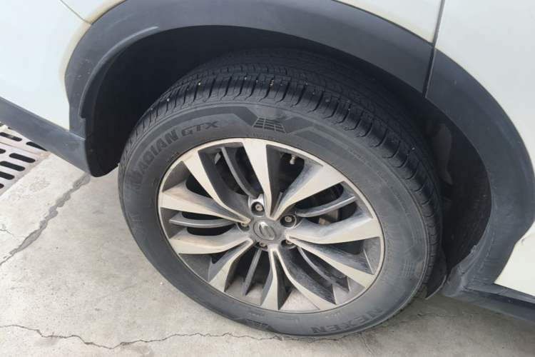 Used GAC Trumpchi GS8 2017 320T Two-Wheel Drive Luxury Smart Connectivity Version (7 Seats) Right Rear Wheel Hub