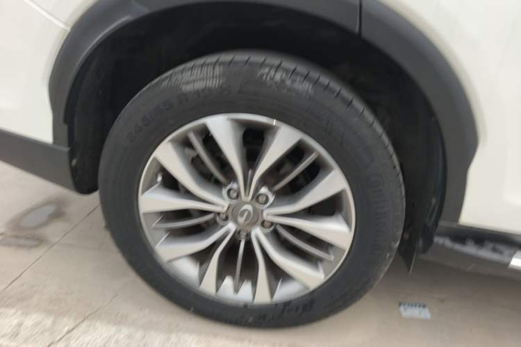 Used GAC Trumpchi GS8 2017 320T Two-Wheel Drive Luxury Smart Connectivity Version (7 Seats) Right Rear Wheel Hub