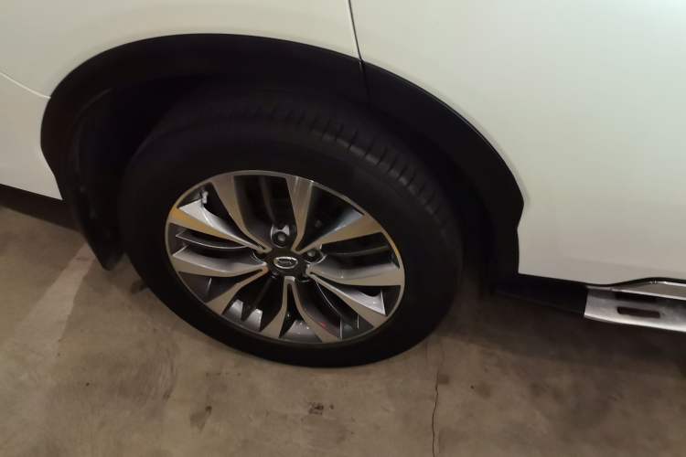 Used GAC Trumpchi GS8 2017 320T Two-Wheel Drive Luxury Smart Connectivity Version (7 Seats)