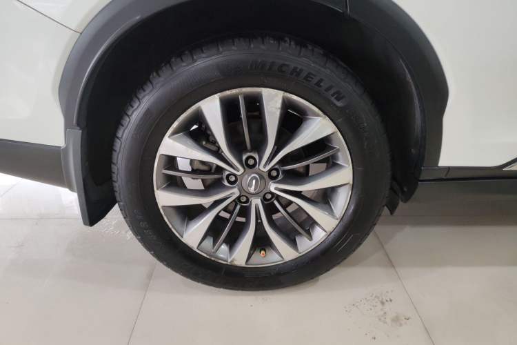 Used GAC Trumpchi GS8 2017 320T Two-Wheel Drive Luxury Smart Connectivity Version (7 Seats) Right Rear Wheel Hub