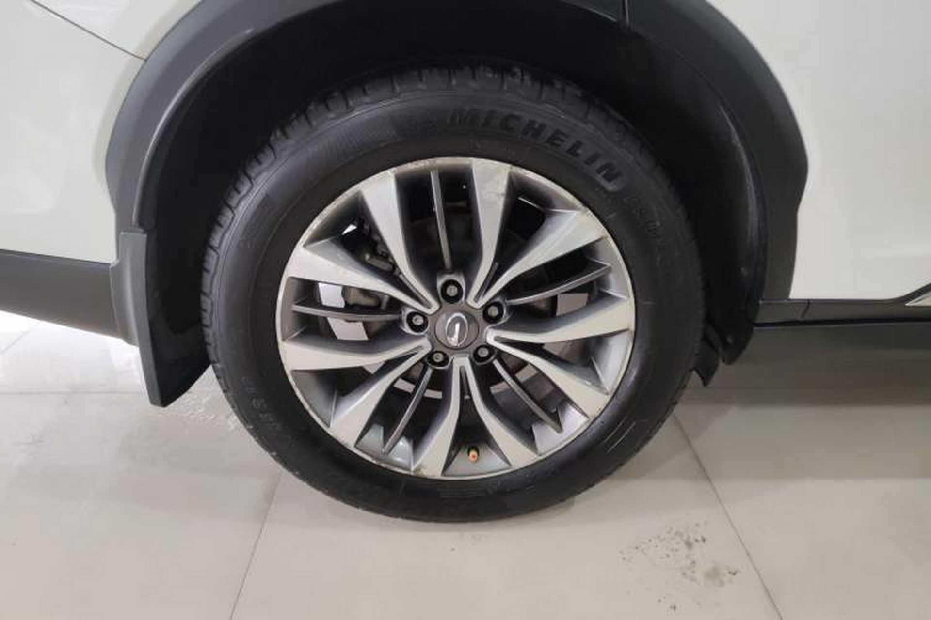Used GAC Trumpchi GS8 2017 320T Two-Wheel Drive Luxury Smart Connectivity Version (7 Seats) Right Rear Wheel Hub