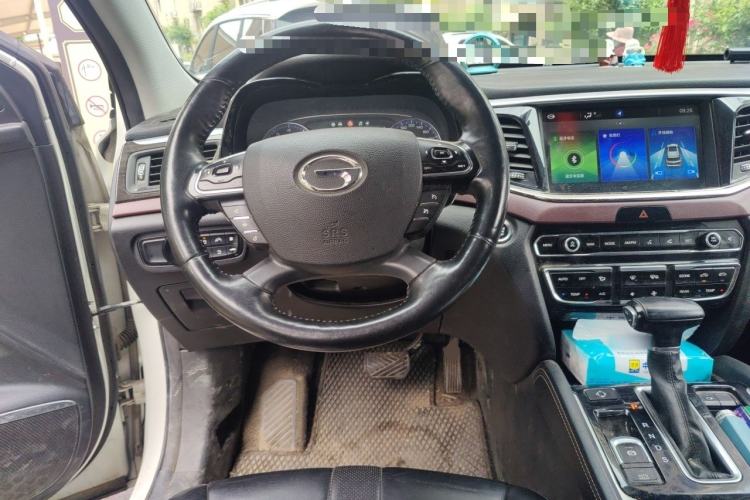 Used GAC Trumpchi GS8 2017 320T Four-Wheel Drive Luxury Smart Connectivity Version (7 Seats) Steering Wheel