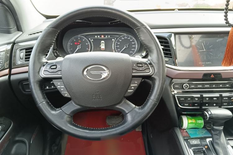 Used GAC Trumpchi GS8 2017 320T Two-Wheel Drive Luxury Smart Connectivity Version (7 Seats) Steering Wheel