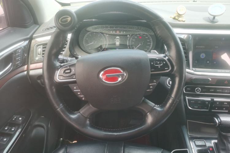 Used GAC Trumpchi GS8 2017 320T Two-Wheel Drive Luxury Smart Connectivity Version (7 Seats) Steering Wheel