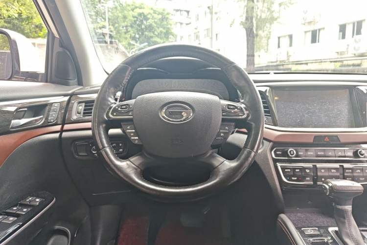 Used GAC Trumpchi GS8 2017 320T Four-Wheel Drive Luxury Smart Connectivity Version (7 Seats) Steering Wheel