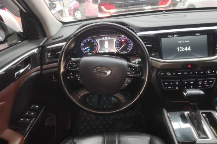 Used GAC Trumpchi GS8 2017 320T Two-Wheel Drive Luxury Edition (7 Seats) Steering Wheel