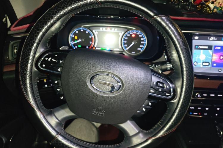 Used GAC Trumpchi GS8 2017 320T Four-Wheel Drive Luxury Smart Connectivity Version (7 Seats) Steering Wheel