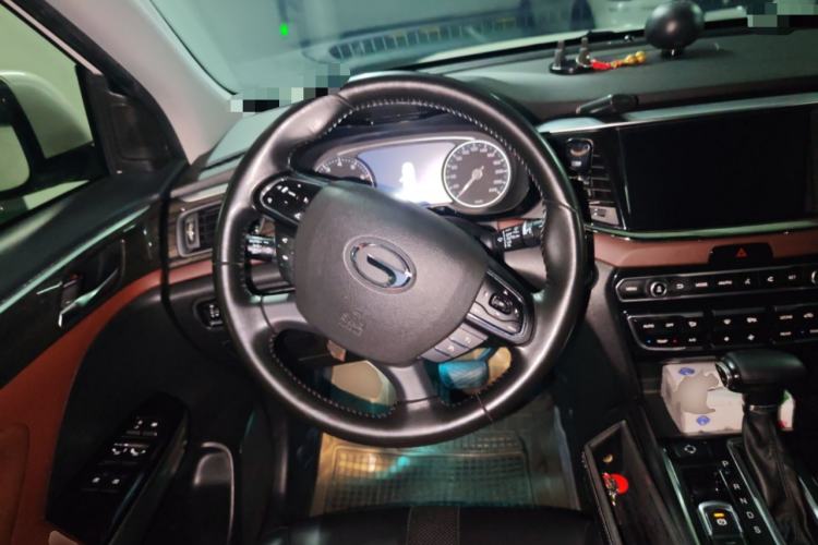 Used GAC Trumpchi GS8 2017 320T Two-Wheel Drive Luxury Edition (7 Seats) Steering Wheel
