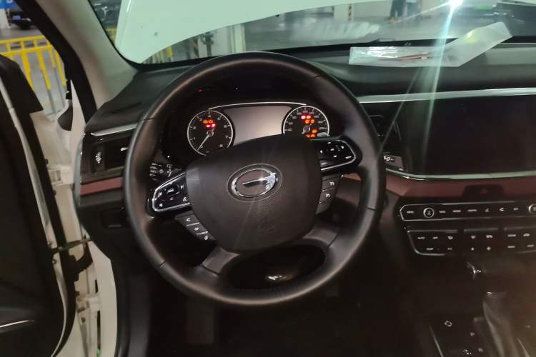 Used GAC Trumpchi GS8 2017 320T Two-Wheel Drive Prestige Version (7 Seats) Steering Wheel