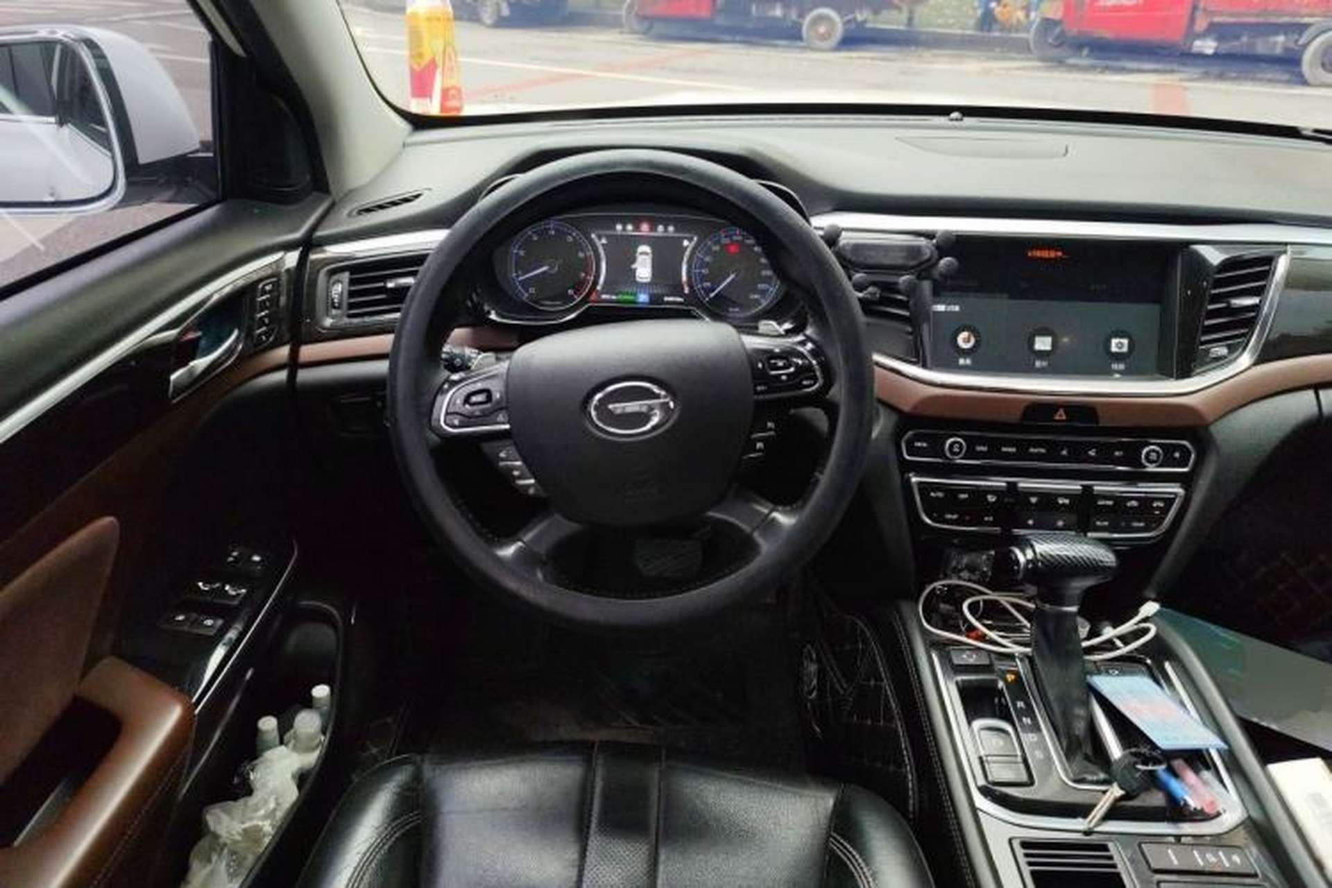 Used GAC Trumpchi GS8 2017 320T Two-Wheel Drive Luxury Smart Connectivity Version (7 Seats) Steering Wheel