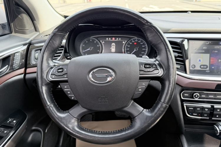 Used GAC Trumpchi GS8 2017 320T Two-Wheel Drive Luxury Smart Connectivity Version (7 Seats) Steering Wheel