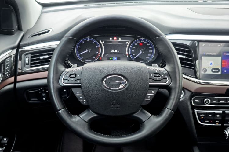 Used GAC Trumpchi GS8 2017 320T Two-Wheel Drive Luxury Smart Connectivity Version (7 Seats) Steering Wheel