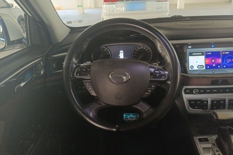 Used GAC Trumpchi GS8 2017 320T Two-Wheel Drive Luxury Smart Connectivity Version (7 Seats) Steering Wheel