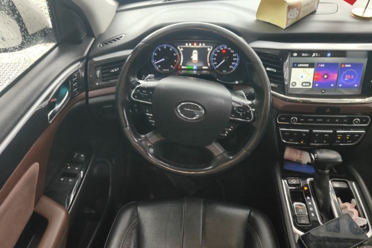 Used GAC Trumpchi GS8 2017 320T Two-Wheel Drive Luxury Smart Connectivity Version (7 Seats) Steering Wheel